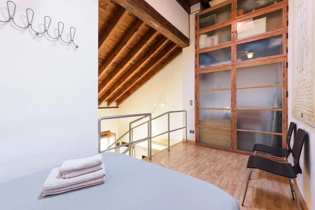 Loft De Un Arquitecto contacts